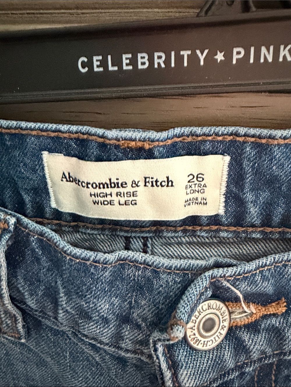 A&F wide leg high rise extra Long - Picture 2 of 4